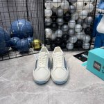 出厂 Balmain 巴尔曼男士休闲鞋：原单品质，鞋面进口牛皮，内里垫脚均采用进口牛皮，原版大底，舒适，轻巧，配码39-44， 38–45订做不退换