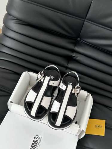 绒 皮 高定品质！Maison Margiela MM6分趾鞋 Tabi 意产植鞣羊皮！欢迎对比 真正的原版大底！Size:35-39 其它码数定