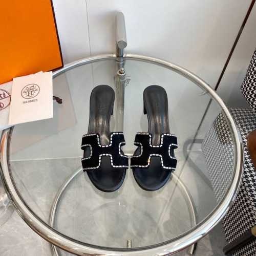 平底 粗跟 Hermes爱马仕经典h拖鞋 顶级品质 超级洋气经典又耐脏的一款凉拖万能百搭～舒适感真的天花板级别～软乎乎的脚感～走再久都不觉得累脚~夏天懒人必备一