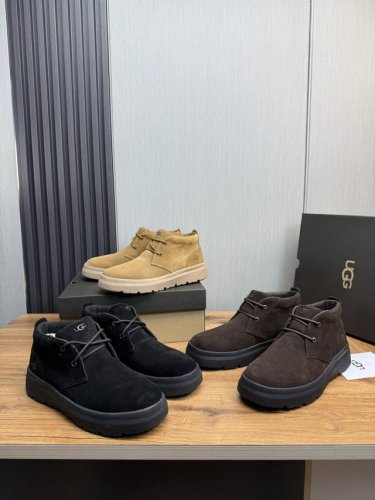 工厂价Ugg 冬季爆款保暖靴纯手工缝线！简单时尚的设计，磨砂牛皮舒适保暖羊毛ugg原版大底穿着柔软舒适，保暖性好，脚感极佳39-44正码