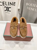 顶级出厂 毛毛单鞋 男码+10 Loro Piana* Lp万年经典款乐福鞋 简约时尚 脚感超级舒适 一天可以暴走两万步的鞋子 超级百搭款！ 鞋面采用独特针织面