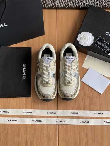 CHANEL香奈儿整双鞋子采购Zp开发打造，全部定制材料，独家开模大底，细节全部对版出货，连包装也做到跟正品一样。码数:35-40