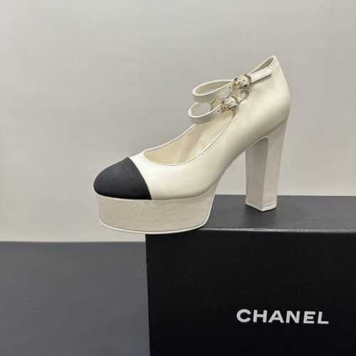 皮面 Chanel ｜小香香奈儿25P春夏新品 粗跟厚底防水台单鞋玛丽珍 香奈儿这系列高跟鞋，将经典与时尚精妙融合。黑白撞色鞋头，是永不过时的优雅标识。鞋面材质