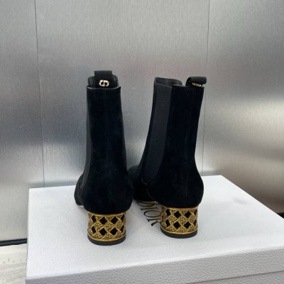 Dior 迪奥 秋冬新款icon系列切尔西骑士女靴 明星同款cd字母logo圆柱跟机车短靴 高跟圆头一脚蹬马丁靴 材质：鞋面进口全粒面小牛皮 进口混种羊猄皮+水