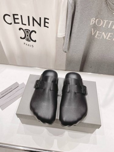 高版本出厂 Balenciaga I New Balenciaga 巴黎世家24Ss新款厚底必备勃肯沙滩半包托鞋 高级感十足，网红ins种草神器、非常复古风、气