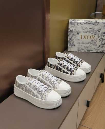 冲量价 Dior 迪奥 新款厚底运动小白鞋， 面料电绣工艺，刺绣字母，内里透气网，垫脚羊皮 ，轻质大底。 尺寸：35-40 41定做