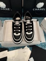 牛货 430 size：35-36-37-38-39-40 chanel丨香奈儿25C 菱格熊猫运动板鞋 一眼就爱上的款式 和银角大王相似的鞋型 爆款潜质啊！非