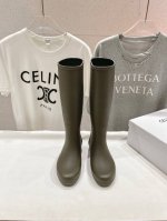 高版本出厂 Celine 赛琳24Ss夏季网红明星爆款雨靴系列 入手一款本季颜值爆表雨靴，国内专柜个位数限量，不是vic完全是拿不到的，我真是太幸运了，真是大爱