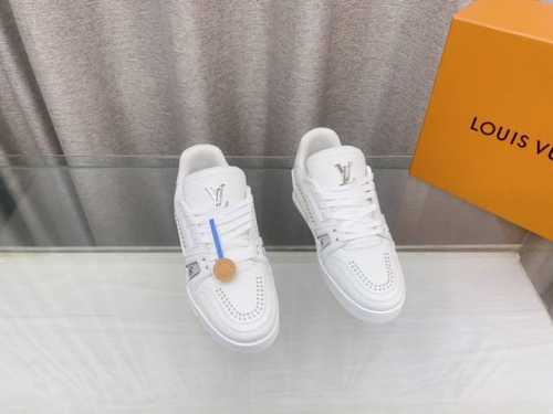 Lv顶级版本 代购品质louis Vuitton路易威登trainer最好看的运动鞋，驴牌力推新品，官网限定款复古篮球运动鞋！高帮低帮均花血本购入原版1:1精准