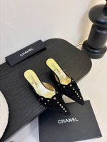Chanel Vintage中古系列凉鞋简约而不简单的款，上脚特别显脚细。鞋面定制面，内里垫脚羊皮，真皮大底。跟高7Size:35-39 4041定做