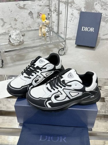 Dior 迪奥最新配色b30系列 反光 老爹运动鞋 原版9000购入开发 做货 全新b30运动鞋 顺应复古市场的趋势的 Dad Shoes风格鞋款鞋舌上的dio