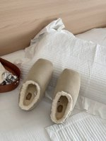 Ugg 新款出炉卡皮巴拉胖头鞋，系列刻在基因里的松弛感x拒绝精神内耗 ，卡皮巴拉”潮流风向标，经典胖头拖鞋胖墩墩 卡通可爱造型让你的穿搭更具吸引力突破虚拟与现实