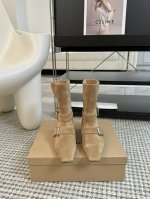 韩国shopweare新品早春新款小方头骑士靴 极简风格配有金属扣饰 辣妹必备款质感高级耐看 集时髦与舒适度一体 秋冬炸街必备 靴筒可翻折设计 复古又时髦 鞋面