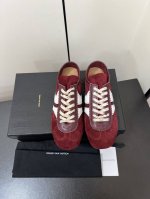 男款40Dries Van Noten Dvn 马拉松复古德训鞋dries Van Noten 春夏系列 设计师通过改造扭曲和颠覆经典元素 打造出实用而富有设计