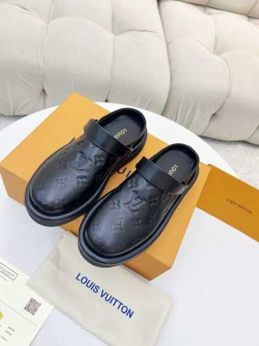 工厂价皮里 louis vuitton 路易威登 lv 新款专柜同步发售，鞋面全牛皮面压花工艺，进口羊皮里，完全1比1复刻，鞋底：特供原版底，独家活动成型超级舒