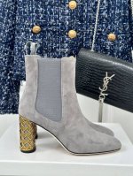 厂价 Dior 迪奥24S秋冬新品粗跟短靴 这季的靴子真的要狂种草啦~ 超级好看让腿精们的腿再长一点！ 面料采用原版定制材质 内里踮脚均为羊皮 意大利进口牛皮大