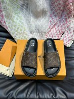 38-45 45定做 Louis V*高端精品 奢品拖鞋，1:1高端品质，休闲阳光宽松舒适型，最高版本高品质精品，经夏季必入哦！