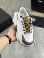 工厂价 实价 高版本boss 最新上市、进口原版牛皮面、高级原版图案 高端1:1开模定制，原版镂空发泡大底，更轻便，防滑 时尚主打潮流，百搭爆款 散发时尚休闲气
