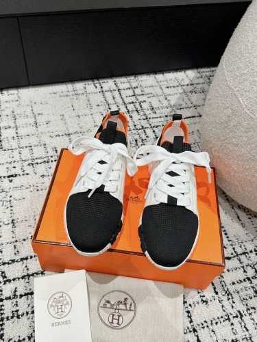 男+10 #顶级版本 情侣款 Hermes 爱马仕 24 Fe New Arrival~ 秋冬新款 Bouncing 情侣运动 休闲鞋 爱马仕最舒服的鞋，没有之