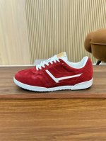 出厂价 汤姆 TOM FORD 美国时尚轻奢2025爆款款size：39-45TOM FORD来自欧美品牌，贸易原单，国内罕见，不易撞款 春夏穿到秋冬，跨越温差