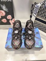 出厂： Louis Vuitton 路易威登 2025顶级专柜 官网首发 全球首发 Lv顶级休闲运动老爹鞋饰扣版 Lv老爹鞋 弓形老爹鞋 顶级老爹鞋 Lv 大胆