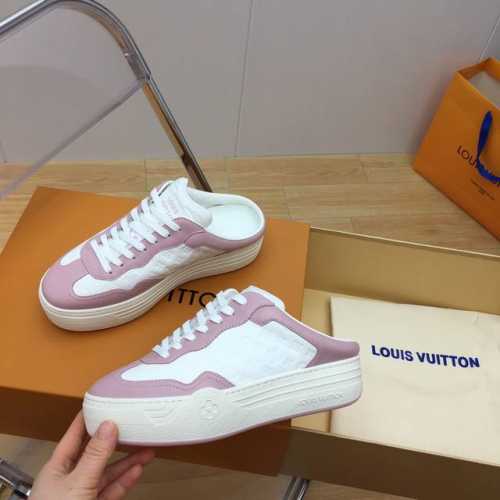 lv Groovy 系列24早春新款半拖小白鞋 龙年限定‘ 必入单品 甜妹的梦中情鞋 敲可爱 ~ 购入原版开发 厚底增高约5公分 瞬间拉长腿型 鞋面原版定制牛皮