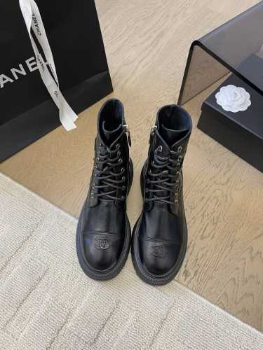 Chanel 24K新款早秋绑带短靴 顶级版本！版型超正 秋冬搭配必备单品 超重工系列！ 鞋面进口小牛皮 内里顶级混种羊皮 原版大底 码数 ：35-41 定制不