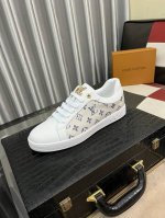 出厂价： Loui* Vuitto* Lv新款高邦运动休闲鞋 进口头层牛皮进口羊皮内里 高档舒适，原版大底轻盈耐磨！纯手工制作，细节决定品质！码数38-442色