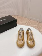 Chanel 香奈儿最新24B休闲德训鞋 这双鞋舒服到 大马路逛街暴走一整天都不会累 脚感好炸裂的鞋 好穿又好看 软糯高级_ 鞋面材质:牛皮麂皮 拼接的设计＋黄