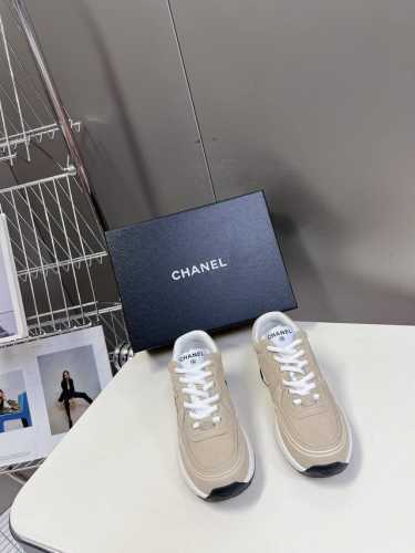 Chanel香奈儿早春超级火爆系列 金角大王.银角大王 休闲运动鞋 无敌漂亮又好穿 绝对仙女款 非常轻便内里也是超级软，超级舒服，鞋面透气设计，配色高级耐看 百