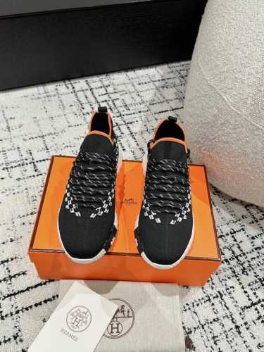 男+10 #顶级版本 情侣款 Hermes 爱马仕 24 Fe New Arrival~ 秋冬新款 Bouncing 情侣运动 休闲鞋 爱马仕最舒服的鞋，没有之