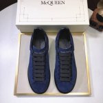 工厂 市面最高版本 MQUEEN 麦昆 情侣款：女35-40，男38-44 小白鞋新系列，官网同步发售！想不出有任何理由不收它！面料采用哑光头层牛皮面 最新材料