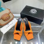 最高版出厂 Ss Versace 范思哲 年春夏系列高跟凉鞋 纯手工编织的交叉工艺。简约干练的版型 外观非常超现实。设计结合了经典和休闲风格，鲜艳的颜色和自由的