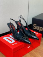 出厂价:360【Diesel】后空蛇纹尖头高跟鞋。绝美Diesel高跟鞋，独家品牌辨识度的原版开模五金 流畅的线条，优雅版型，人手必备 材质：鞋面蛇纹牛皮，羊皮