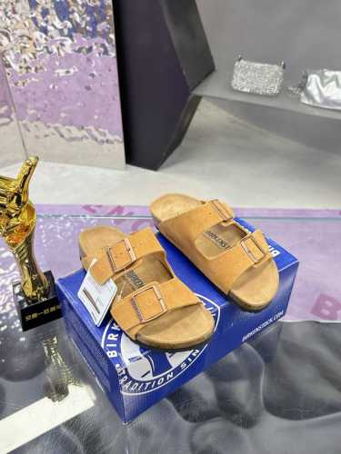 工厂价： Birkenstock London 勃肯 升级全软木颗粒脚床 轻松拿捏松弛感的秘籍 勃肯鞋舒适自在四季可穿风格百搭高级中性风“丑萌丑萌”博肯全鞋 皮