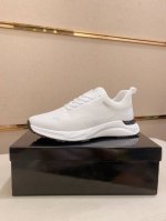 BOSS 最新休闲男鞋，欢迎1:1对比，爆单款BOSS香港专柜休闲鞋，专柜品质，支持验货，优质做工，鞋面采用意大利进口飞织面料搭配滴胶工艺，进口透气网布内里，原