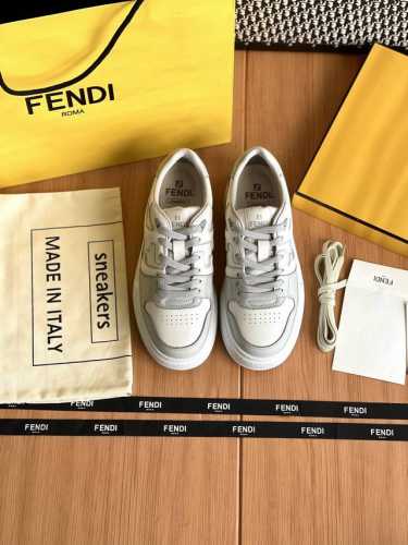 Fendi Match经典款整双鞋子采购Zp开发打造，全部定制材料，独家开模大底，细节全部对版出货，连包装也做到跟正品一样。码数:女：35-40 男39-44