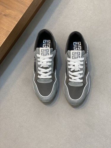 givenchy 纪梵希 -高端品质 原单休闲运动鞋 -鞋面：纳帕小牛皮、反绒小牛皮、鞋身帆布丝印高周波品牌logo -内里：帆布布匹，垫脚；水染牛皮 -大底：