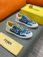 商品名称：Fendi 芬迪正规码数: 38-44 休闲鞋商品材料：精选 牛皮鞋面，柔软羊皮内里；原厂大底