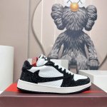 出厂:情侣 独家顶级版本 Air Jordan耐克联名25vs春夏最新王炸爆款系列 情侣烫钻拼色休闲鞋 唯独一款牛皮拼色的高帮鞋，耐克乔一情侣毛鞋让鞋迷大开眼界
