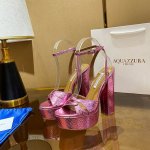 Aquazzura 新款凉鞋 顶级版本 代购款独家新款顶级版本 质量超级美爆。 Zp 原版开模 原版扣开模 附带原版定制蛇纹羊皮超级炫美 一眼看上去就高端大气上