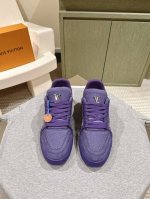 男票 225 LV代购级新色现货供应！经典驴家全系列！LVTrainer PVC 运动鞋, 每个款式配色都很赞！Trainer的脚感真的非常不错，惊喜满满银色不
