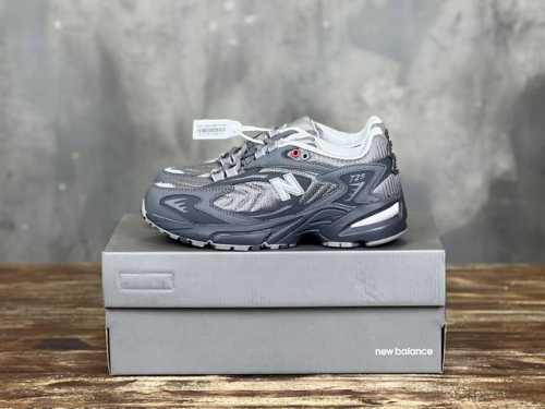 现货 Nb潮流专区-New Balance Nb 725 透气 新款跑步鞋 潮流复古时尚 专柜1:1品质 区别市场通货版本 官方更多新配色 陆续同步推出 品质库