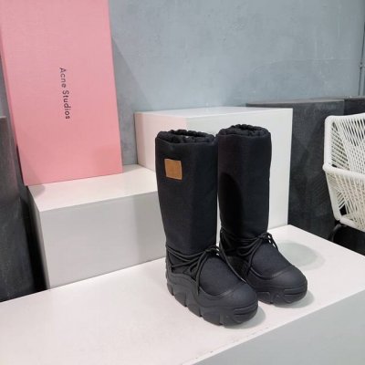 高品质出厂矮 ！高 ！顶级品质acne Studios 24Ss秋冬爆款雪地靴系列 圆头厚底笑脸雪地短靴 冬日吸睛神器胖乎乎，软绵绵的，简直可爱到靴筒收口设计，