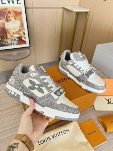 顶级版本：魔术贴水钻款Lv Tarine路易威登l家 驴牌 水钻 运动鞋 滑板鞋L家最新走秀款 原版购入开发 做货trainer 大底和面料私模 绝对下血本费心
