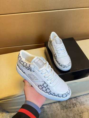 GIVENCHY 纪梵希 -高端品质 原单-鞋面；纳帕小牛皮、反绒小牛皮、鞋身丝印品牌logo-内里：品牌网帆布，垫脚；水染牛皮-大底：超轻TPR 橡胶; 双色