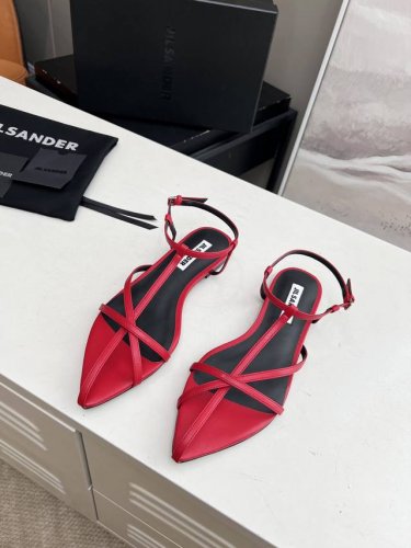 高品质出厂 平底小众潮牌网红款 Jil sander 2024吉尔 桑达早春凉鞋系列！春夏最新爆款时髦平底尖头带子凉鞋这款真的绝了 时髦到飞起想不到有任何理由可