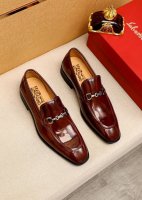 商品商标：Ferragamo 菲拉格慕 休闲皮鞋 正码码数: 38-44 45订的制 商品材料：精选 进口头层开边珠牛皮鞋面+原版五金扣，进口水染牛皮内里。强烈