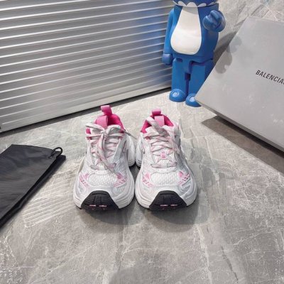 出厂530巴黎世家2025新款6Xl系列 balenciaga 6Xl 纯原版本强势出货 重工打造 所有配件均通过定做出产正品裁片 正确字体电绣 粗细、位置、大