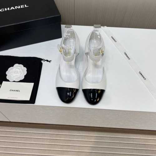 出厂价 顶级品质 Chanel小香2024官网香奈儿最新款拼色层次高跟凉鞋，满满的复古风 秀气的鞋型 看着就很讨喜，小圆头 衬托脚也变得瘦瘦的，上脚给人就是一种